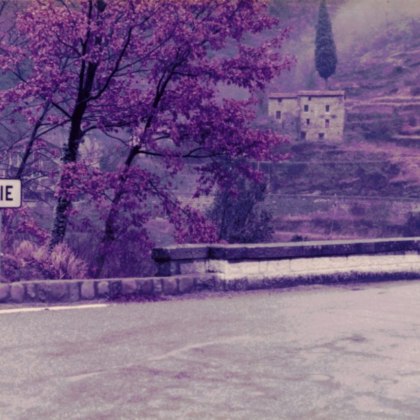 Service stop on the bridge at La Vesubie